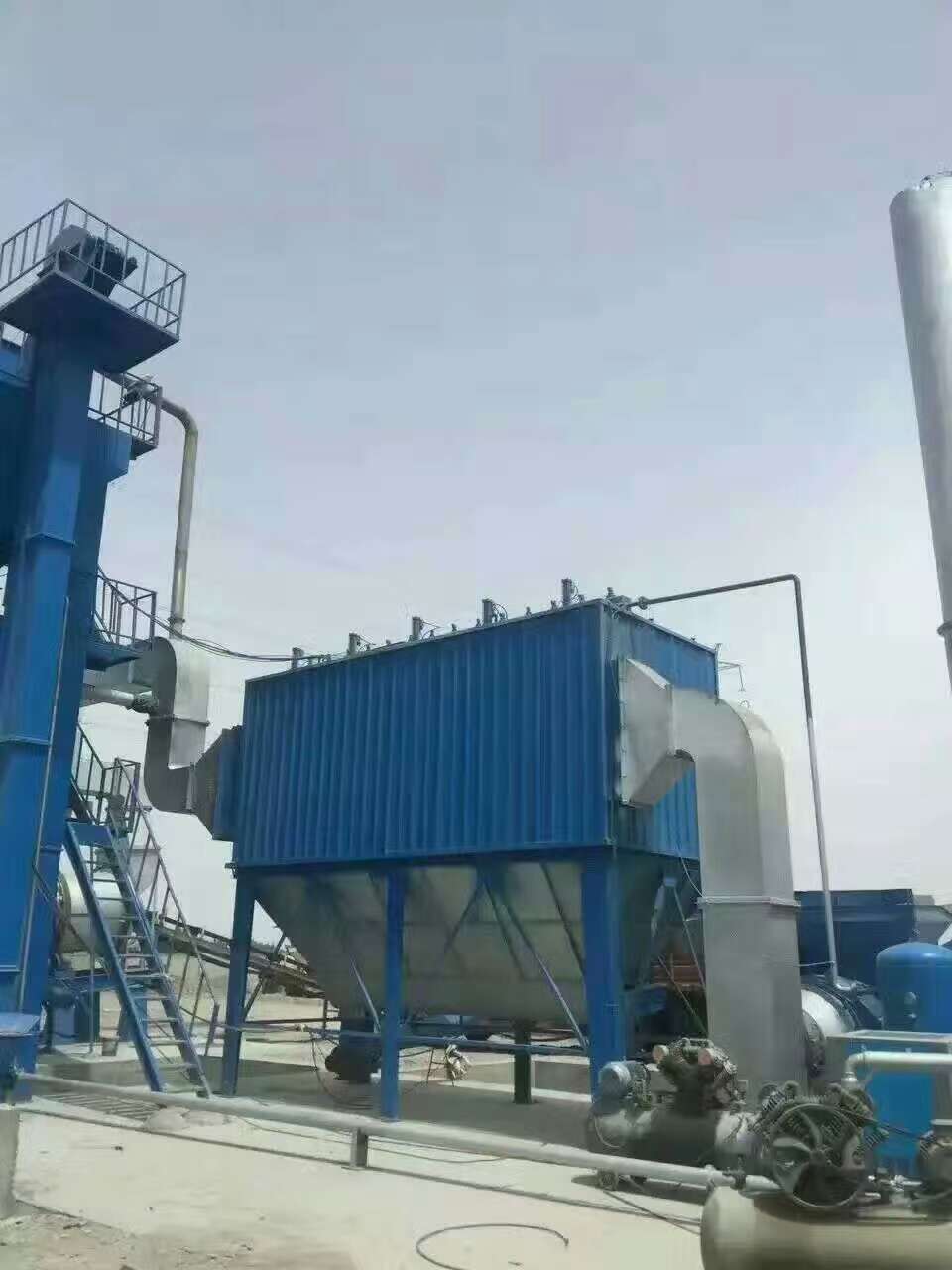 鍋爐布袋除塵器為什么會冒煙？