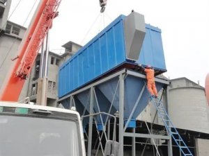 化工廠烘干機除塵器（袋式除塵設(shè)備）
