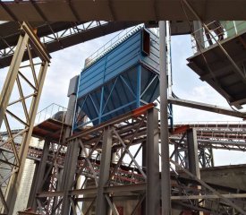 <b>反擊式破碎機(jī)布袋除塵器的性能特點(diǎn)</b>